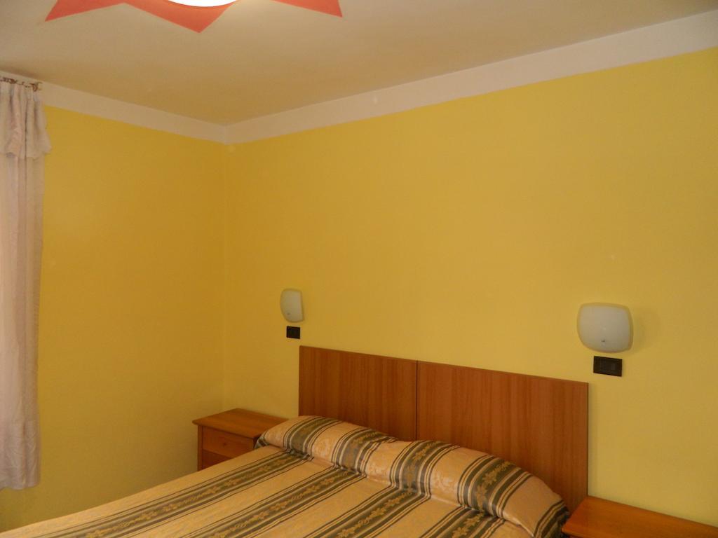 Roxena House Hotel Rome Room photo